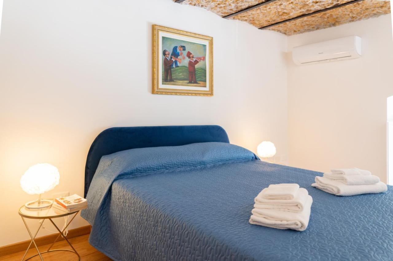 Antico Mercato Di Ortigia Lovely Apartment Syracuse Exterior foto